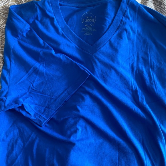 True Classic men’s short sleeve royal blue v-neck tee size XXL - Picture 4 of 4
